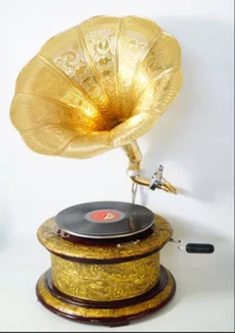 Antique Gramophone, Fully Functional Working Phonograph, win-up record player - Picture 1 of 10