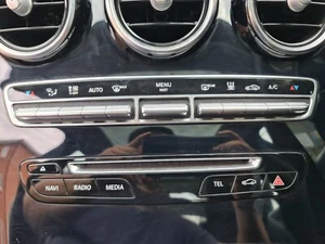 Panel de control climático Mercedes Clase C W205 C350e 2016 - Imagen 1 de 18