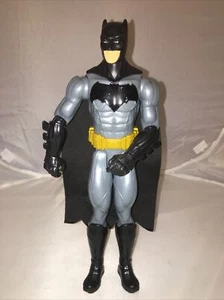 Batman Vs Superman : Batman Action Figure 12” Inch Mattel 2015 Cloth Cape - Picture 1 of 5