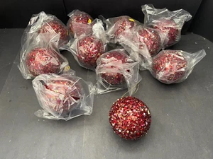 Rote Pailletten Ornamente - Bild 1 von 1