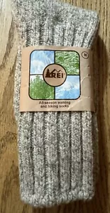 REI All-Season Walking Hiking Socks 80% Wool Size M Men’s 5-8.5 Women 8-10 Brown - Picture 1 of 4