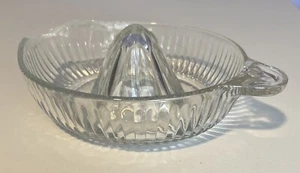 Vintage Hand Turn Orange Juicer  Reamer Press Clear Glass Ribbed - Picture 1 of 12