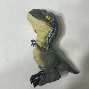 Jurassic World Dominion Uncaged Rowdy Roars Velociraptor Beta Dinosaur Figure - Picture 1 of 3