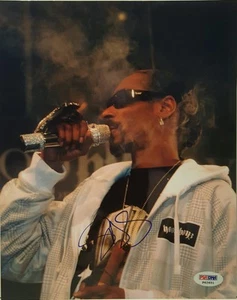 Snoop Dogg Signed 8x10 Photo PSA/DNA COA - Picture 1 of 3