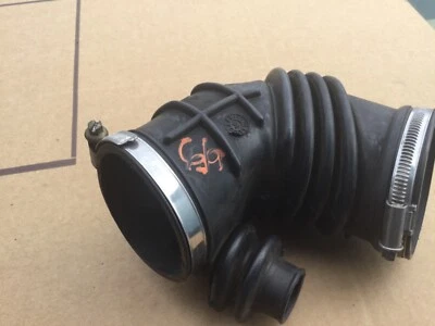 Medidor de flujo de aire de bota de goma de admisión BMW E30 325e E28 528e M20 2,7 L OEM Foto 1 de 3