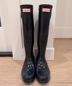 Hunter - Original Tall Gloss Rain BOOTS 971 - Navy- Women 8 US / 39 EU - Picture 1 of 8