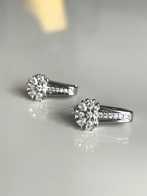 Orecchini In Argento 925 Sterling Con Zircone Orecchini Fiore di Cristallo  - Immagine 1 di 4