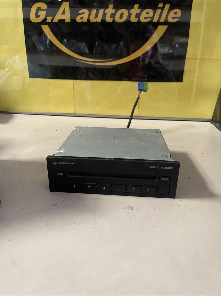 Original VW Gamma V 5 Radio 1J0035186D Fehlt  Code Golf 4 Passat 3B 3BG LCD - Bild 1 von 4