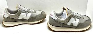 New Balance 237 Gris Zapatos Tenis PH237PE Beige/Blanco/Neutro Niños Talla 2 - Imagen 1 de 11