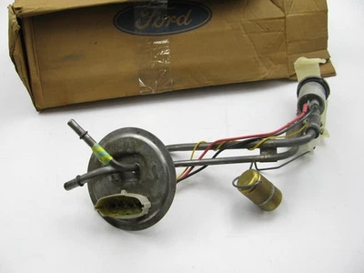 NUEVO - OEM Ford Bomba de combustible eléctrica y transmisor de combustible 87-89 F-150/350 19 galones envío central Foto 1 de 4