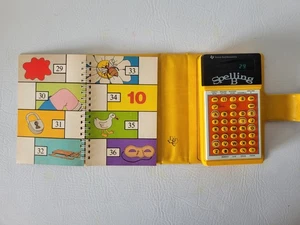 Vintage Texas Instruments Rechtschreibung B elektronisches Kinderspiel mit Buch & Hülle funktioniert - Bild 1 von 10