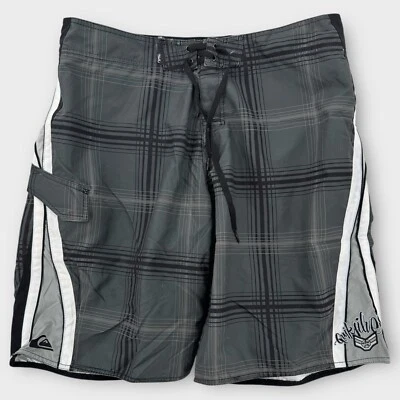 Bañador Quiksilver Board Shorts Para Hombres 38 Cuadros Graffiti Deletrear Gris Surf Foto 1 de 4