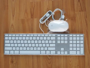 Apple A1243 Wired Keyboard - 2 USB Ports W/Apple Wired Mighty Mouse A1152 - Picture 1 of 4