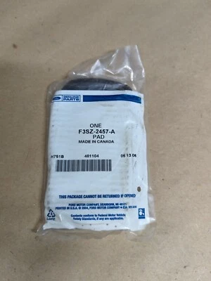 Cubierta de pastillas de freno de goma negra OEM Ford Lincoln Mercury F3SZ-2457-A NOS Foto 1 de 2