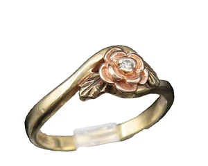 10K GOLD Vintage Two Tone Dainty Genuine Diamond Flower Ring Sz 6 GR441 - Picture 1 of 7