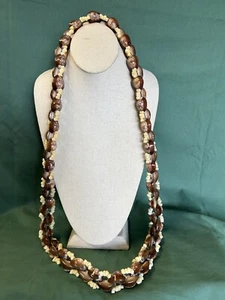 Tahiti, Tahitian Rare Land Shell- Corey Pupu Lei 42”long Vintage - Picture 1 of 5