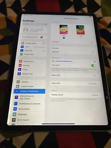 APPLE iPAD PRO 11" 4TH GEN 128GB WI-FI & CELLULAR  CRACKED SCREEN A2761 - Picture 1 of 13