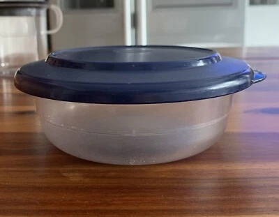 Tupperware Tafelperle Tief Behälter mit Deckel ,Klar/blau Ø15cm. x6cm. - Bild 1 von 4