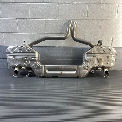 2019-2024 Audi A6 C8 3.0L Rear Exhaust Muffler Dual Exit Pipe OEM New Foto 1 de 4