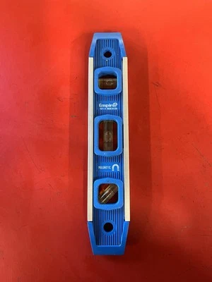 Empire Level 581-9 9" Magnetic Aluminum Torpedo Level - Image 1 of 3