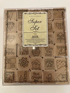 Super set di 30 francobolli PUNTI cuciti S172 cuori fiori bandiere uccellini D.O.T.S. - Foto 1 di 8