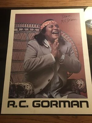 Foto firmada a mano RC Gorman Orando por la Paz por Al Pitzner 25”X19” ¡SÚPER RARA! Foto 1 de 4