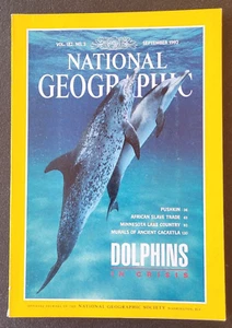 National Geographic Vol 182 No 3 September 1992 Dolphins in Crisis - Picture 1 of 6