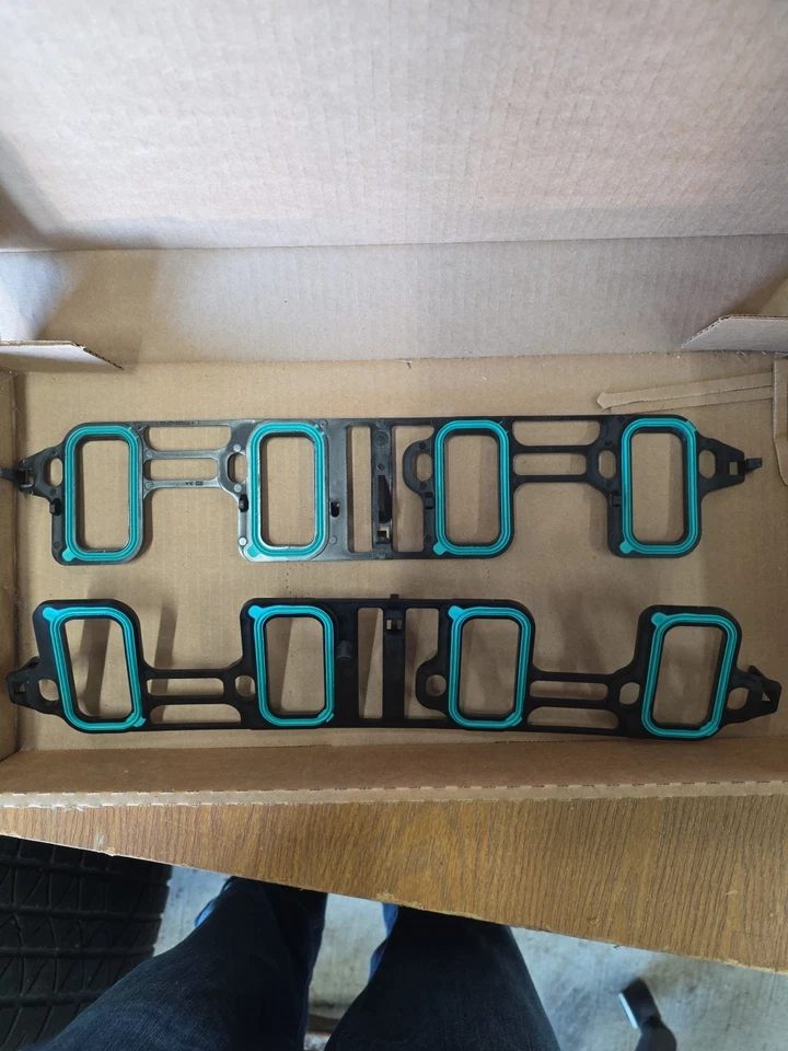 NUEVA JUNTA COLECTOR ADMISIÓN MOTOR GM OEM - GENERAL MOTORS GMC 19207929 Foto 1 de 2