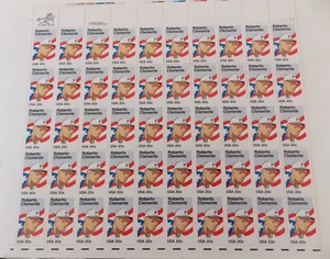 Roberto Clemente (1982) Mint Sheet of 20 cent Postage Stamps 50 stamps - Picture 1 of 3