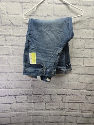 Pantalones de mezclilla capri de tiro medio Levi Strauss Signature para mujer, talla 16/33, 25" entrepierna azul Foto 1 de 4