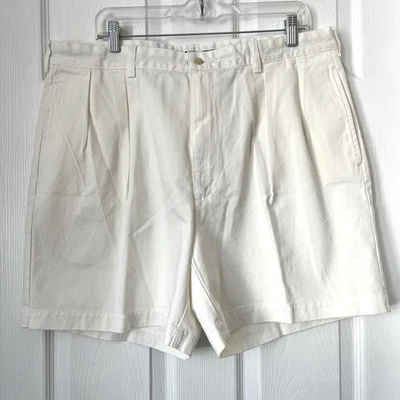 Polo Ralph Lauren masculino golfe chino branco plissado curto tamanho 38 - Imagem 1 de 4