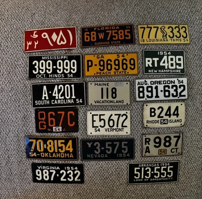 Lote de etiquetas estatales en miniatura 1954 para bicicleta, juguetes Wheaties Cereal Box. Todo mostrado Foto 1 de 2