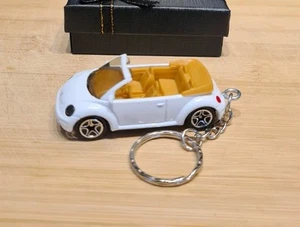 1/64 DIECAST MODEL CAR CONCEPT 1 BEETLE CONVERTIBLE KEYCHAIN KEYRING - Picture 1 of 6
