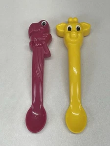Vintage Rubbermaid Geoffrey Toys R Us and Toucan Children's Feeding spoons - Picture 1 of 9
