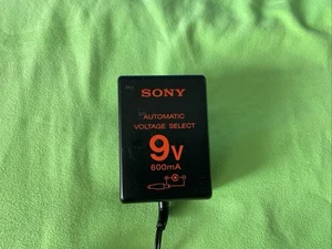 Sony AC Power Adaptor AC-950W. 9 V,600ma. - Bild 1 von 3