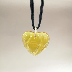 Numero di modello Baccarat: girocollo superiore in cristallo ambrato cuore - Foto 1 di 9