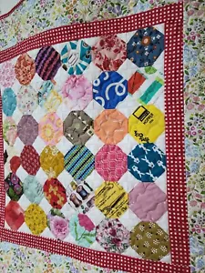 Achteck Scrappy Quilt 65 cm (25 Zoll) Quadratisch Sehr niedlich Für Kinderzim... - Bild 1 von 8