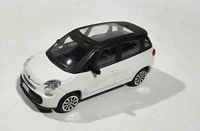 FIAT 500L- PANORAMIC ROOF- BLACK AND WHITE -BURAGO SERIE STREET FIRE -SCALA 1:43 - Immagine 1 di 4
