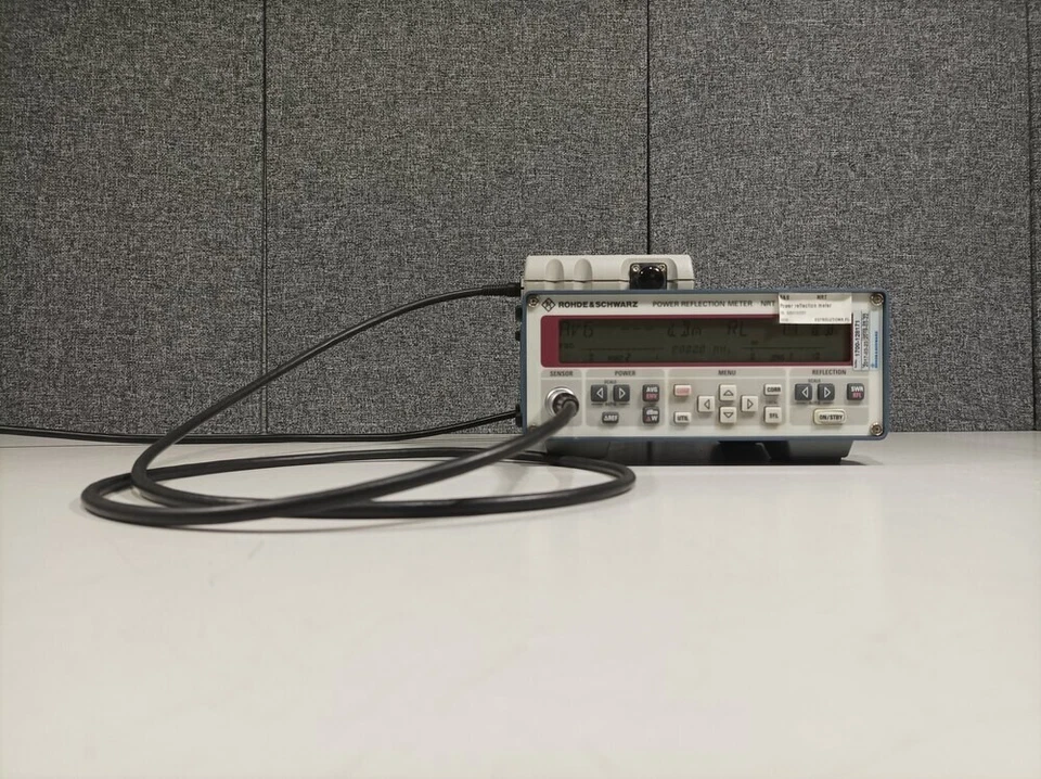 Rohde & Schwarz NRT, medidor de reflexión de potencia + sensor de potencia direccional NRT-Z43 Foto 1 de 4