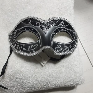Sequin Eye Mask - Picture 1 of 3