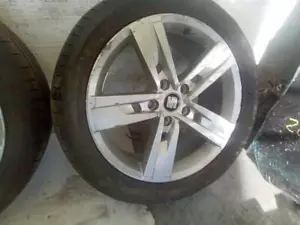 5F0601025T JUEGO LLANTAS 17 para SEAT LEON (5F1)(09.2012->) 2.0 2012 635038 - Imagen 1 de 9