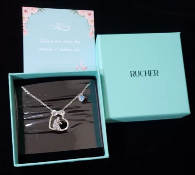 Collar Unicornio con Corazón Infinito Azul Aguamarina Chapado en Oro Blanco 18K Circonita cúbica Nuevo en Caja Foto 1 de 4