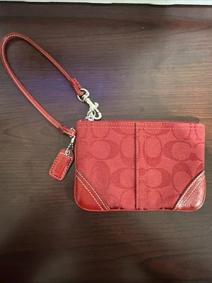 Cartera de muñeca vintage Coach Denim firma logotipo C ribete de cuero ROJA Foto 1 de 4