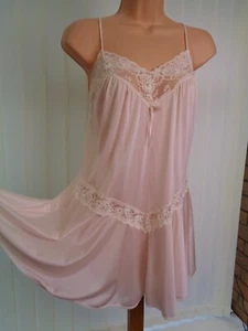 B3 VTG MISS ELAINE PINK LACE ANTRON 20'S STYLE BABYDOLL NIGHTIE S M 10 12 14 38" - Picture 1 of 10