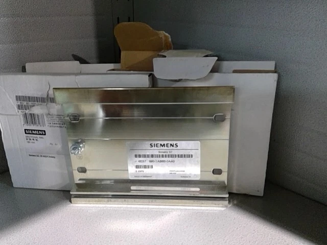 SIEMENS 6ES7 390-1AB60-0AA0 SIMATIC S7-300, riel de montaje, 160 mm Foto 1 de 1