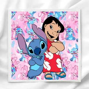 Panel de tela Lilo and Stitch para acolchado artesanía costura edredón bloque SFP749613 - Imagen 1 de 2