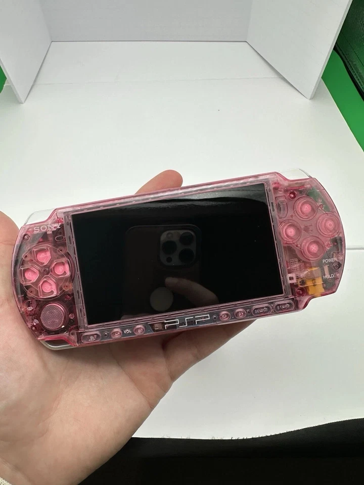 Sony PlayStation PSP 3000 MINT CONDITION! Transparent Pink, REGION FREE - Image 1 of 4