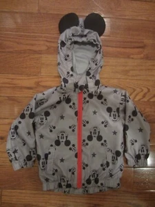 Chaqueta cortavientos con cremallera Disney Mickey Mouse para niños pequeños 2T con orejas con capucha Mickey - Imagen 1 de 5