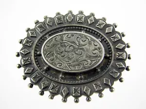 Antiguo broche de plata sin marca diseño geométrico grabado pin cierre de captura en C 8,2G - Imagen 1 de 12