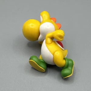 Yoshi GIALLO 2,5" FUNZIONANTE Super Mario World of Nintendo Jakks Chlne - Foto 1 di 3